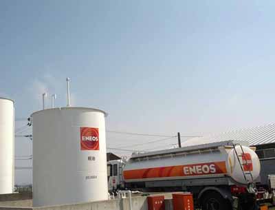 �y�����ׂ̗l�q